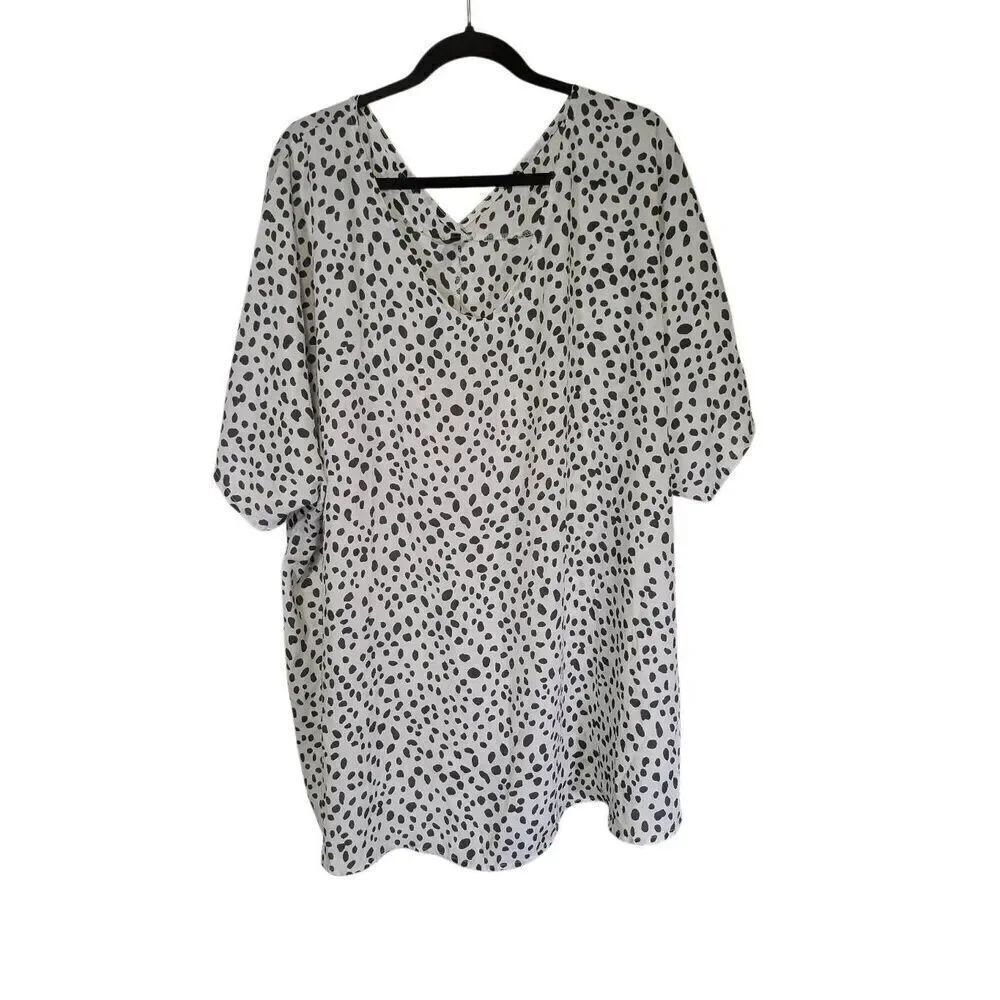 Glitzy Girl Relaxed Neck Polka dot Women's Size 3X